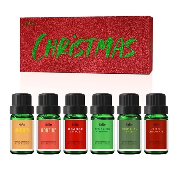 Christmas Scents Essential Oil Set - Picture 1 of 5